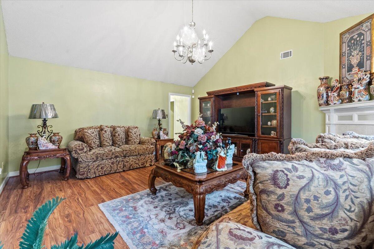 3346 Thames Place Hephzibah, GA 30815 - Photo 11 of 30 11-Living Room