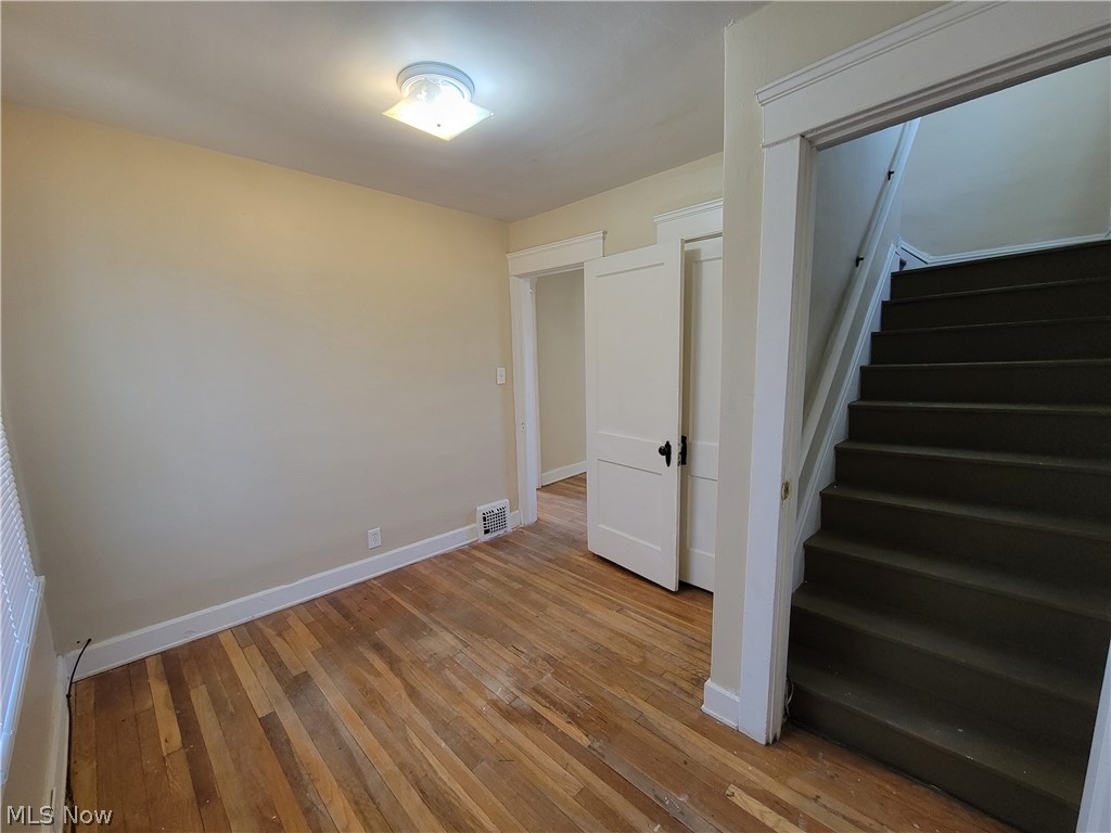 1936 Staunton Road Cleveland, OH 44118 - Photo 18 of 32