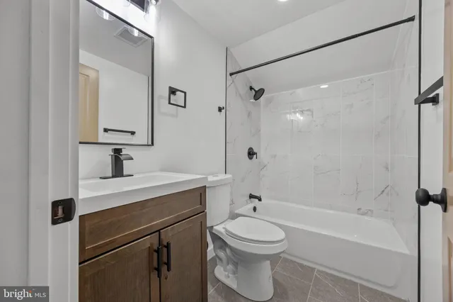 $2,950 | 41 Jewel Lane, Levittown, PA 19055