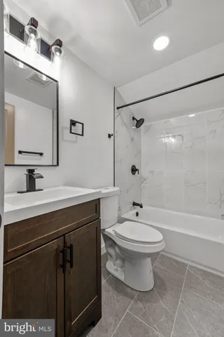 $2,950 | 41 Jewel Lane, Levittown, PA 19055