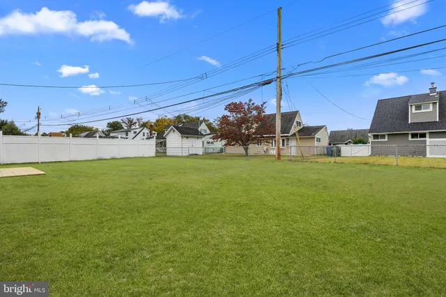 $2,950 | 41 Jewel Lane, Levittown, PA 19055