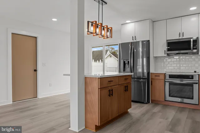 $2,950 | 41 Jewel Lane, Levittown, PA 19055