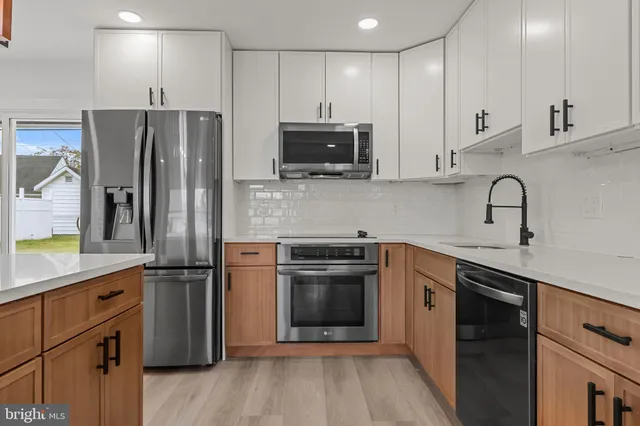 $2,950 | 41 Jewel Lane, Levittown, PA 19055