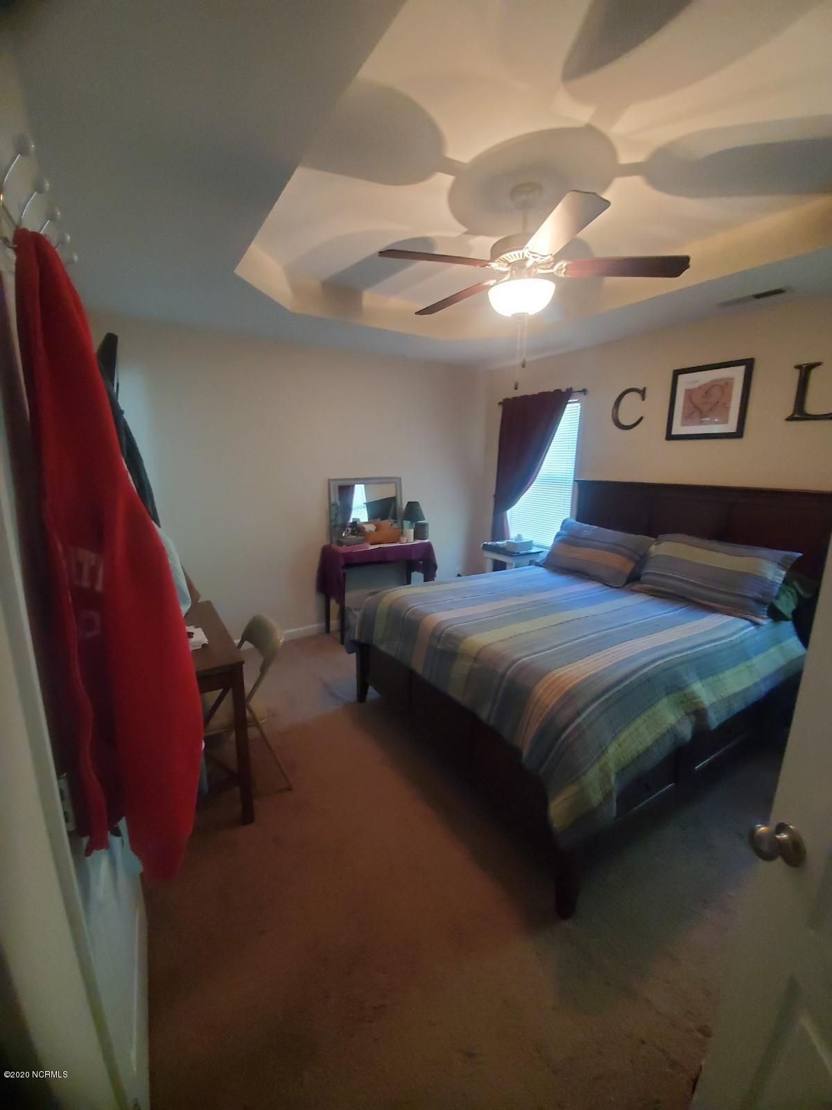 419 Ridgeway Drive Sneads Ferry, NC 28460 - Photo 10 of 19 10