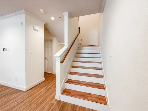 $2,250 | 3001 Murworth Drive, Unit 1302, Houston, TX 77025