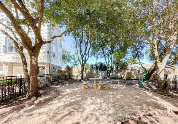 $2,250 | 3001 Murworth Drive, Unit 1302, Houston, TX 77025