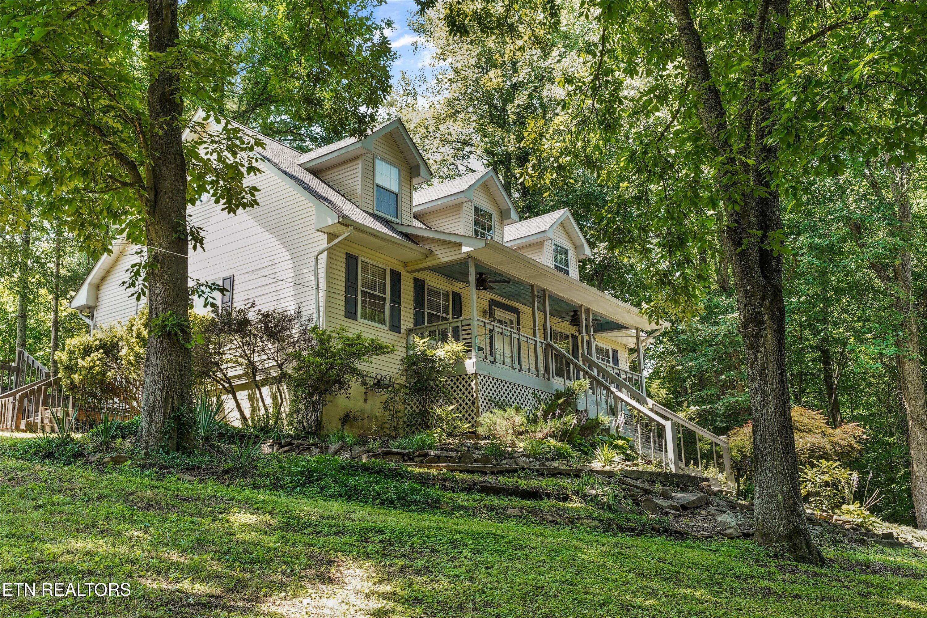 250 Ollis Road Oliver Springs, TN 37840 - Photo 6 of 47 Front of House