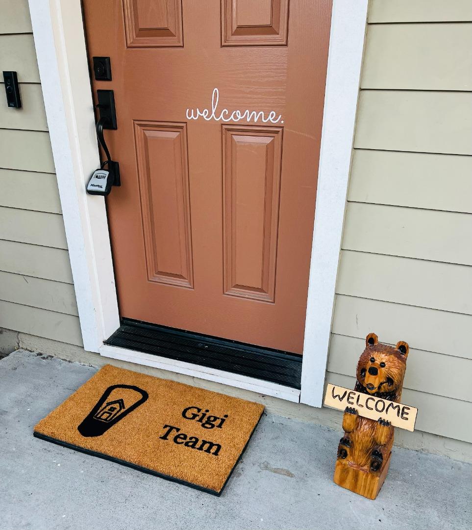 79 Braxton Terrace Campbell, CA 95008 - Photo 4 of 36 a view of a entryway with wooden floor