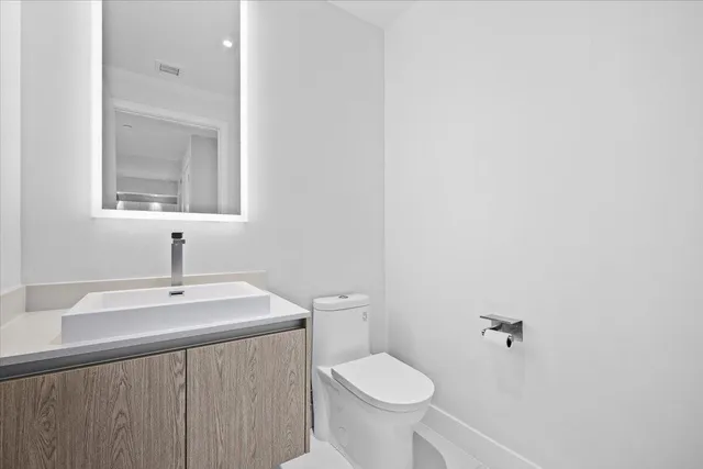 $1,975,000 | 3100 North Ocean Drive, Unit H1105, Singer Island, FL 33404