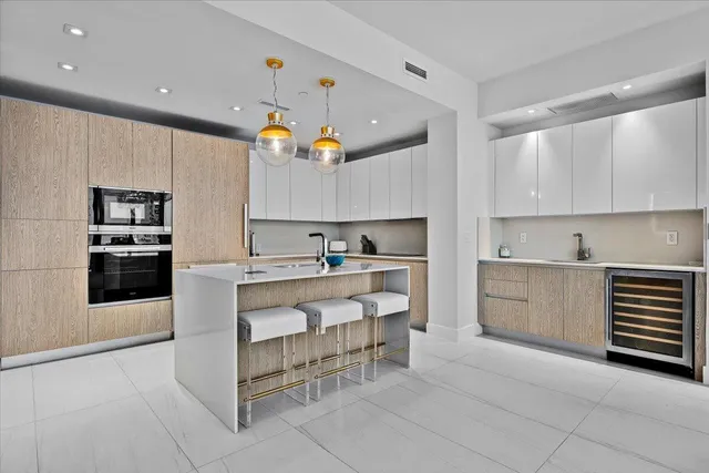 $1,975,000 | 3100 North Ocean Drive, Unit H1105, Singer Island, FL 33404