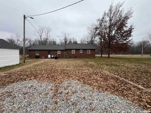 $269,000 | 8576 Old Rte 13, Marion, IL 62959