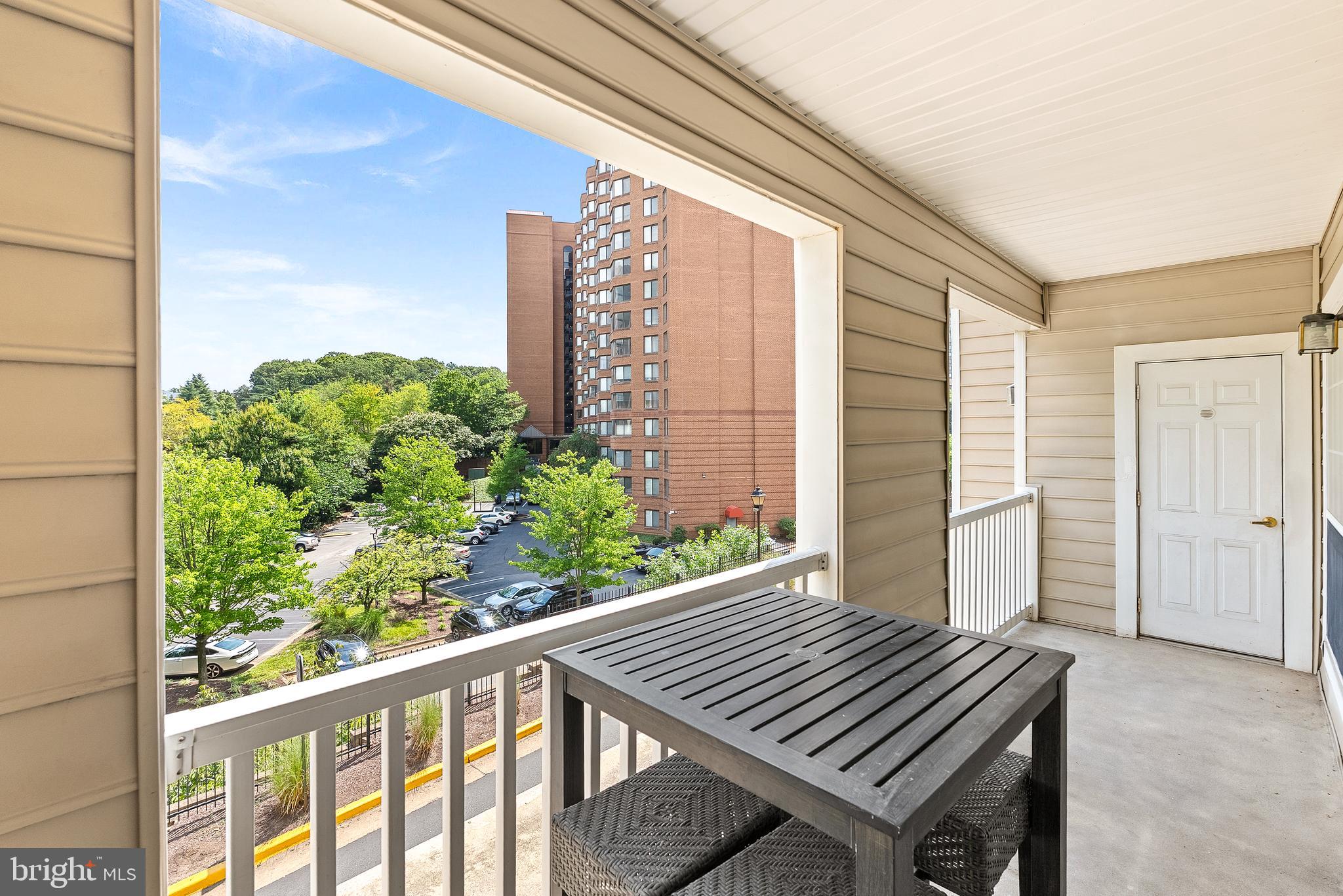 4551 Strutfield Lane, Unit 4111 Alexandria, VA 22311 - Photo 28 of 35 a view of a balcony with plants