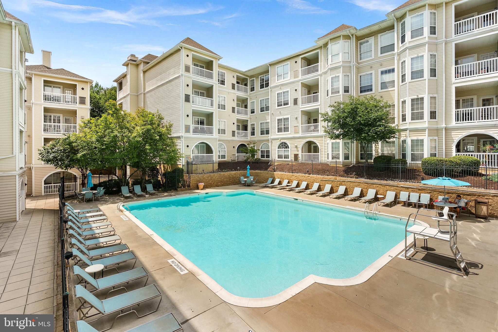 4551 Strutfield Lane, Unit 4111 Alexandria, VA 22311 - Photo 33 of 35 a front view of building with outdoor space