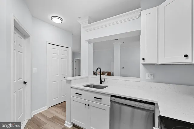$449,000 | 4551 Strutfield Lane, Unit 4111, Alexandria, VA 22311