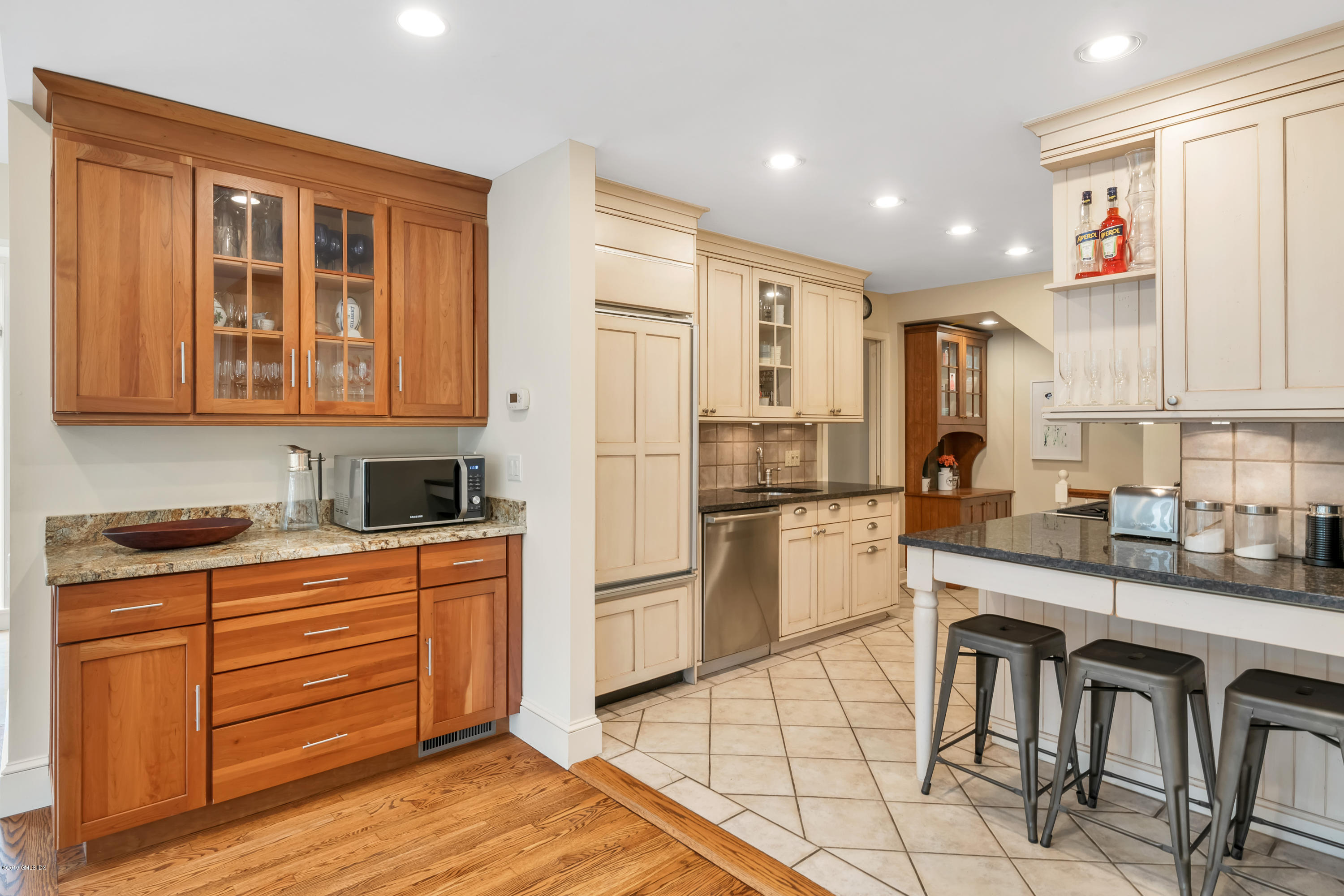 2 Spruce Street Riverside, CT 06878 - Photo 15 of 25 2 Spruce_1DC6913