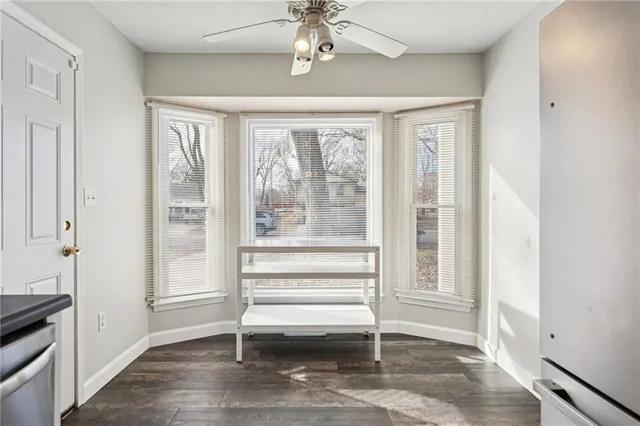 $246,000 | 101 Southeast Brentwood Drive, Lee's Summit, MO 64063