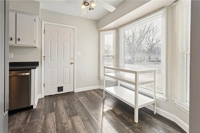 $246,000 | 101 Southeast Brentwood Drive, Lee's Summit, MO 64063