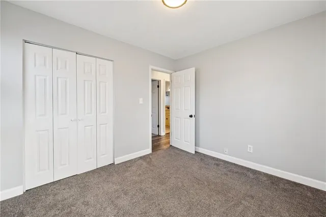 $246,000 | 101 Southeast Brentwood Drive, Lee's Summit, MO 64063