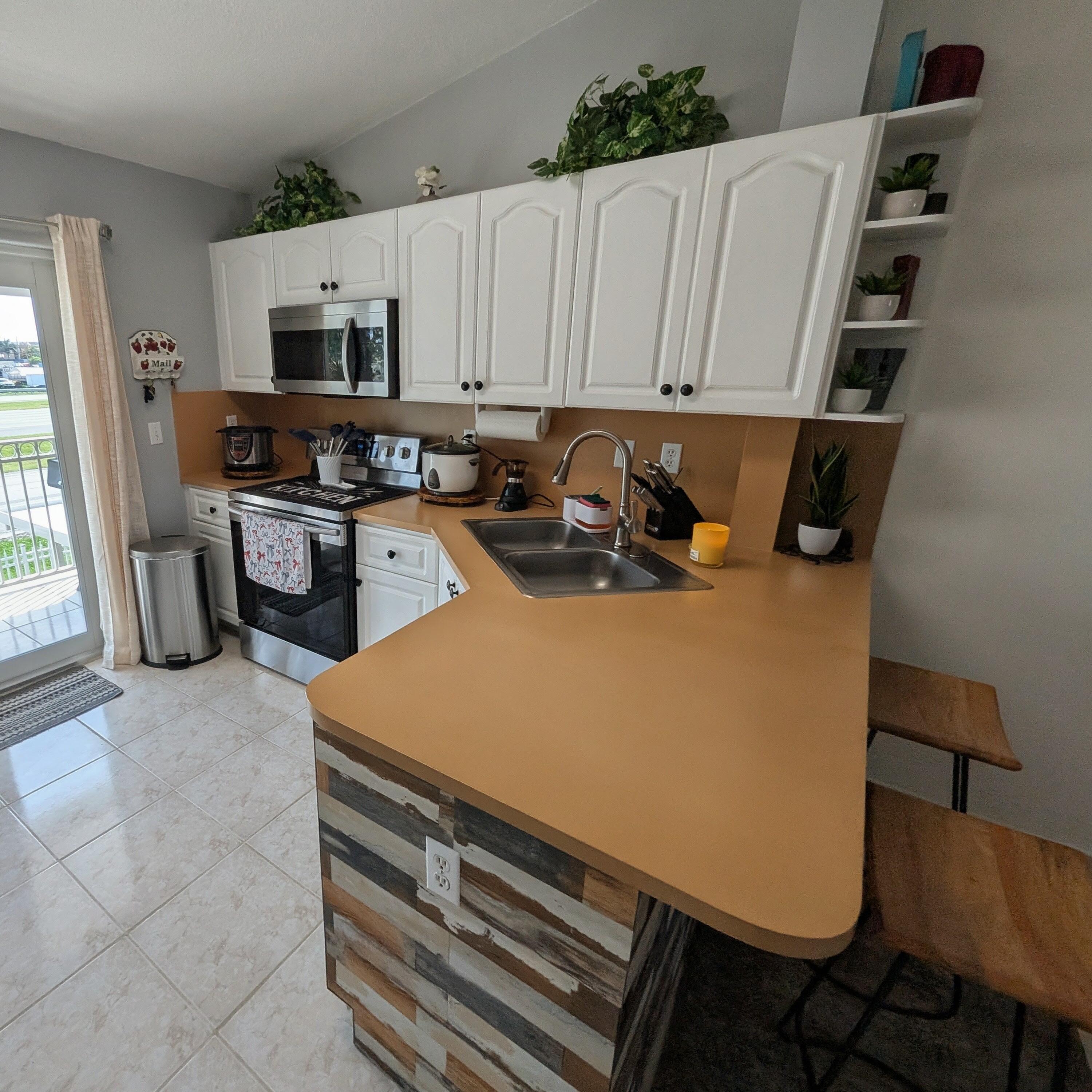 10903 West Okeechobee Road, Unit 201 Hialeah, FL 33018 - Photo 6 of 36 PXL_20260709_205037936~2