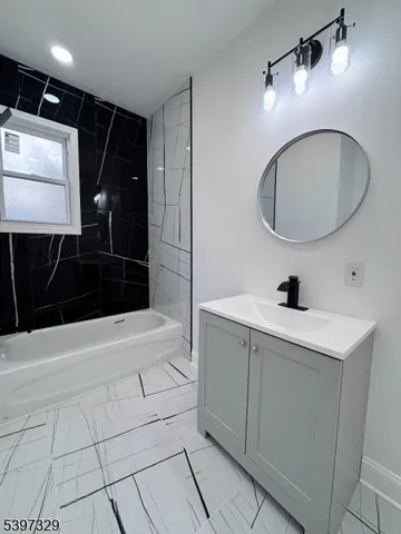 $2,100 | 48 North York Street, Unit 2F, Paterson, NJ 07524