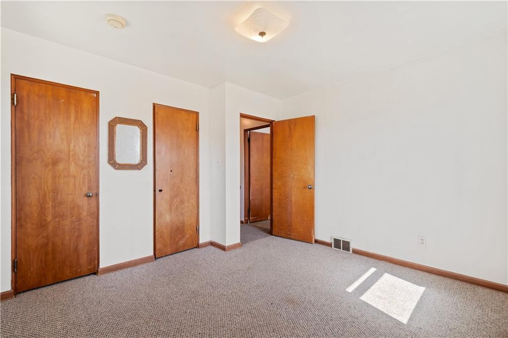 884 Linden Road Eighty Four, PA 15330 - Photo 25 of 47 Cozy and comfy!!