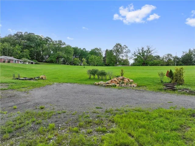 $490,000 | 884 Linden Road, Eighty Four, PA 15330