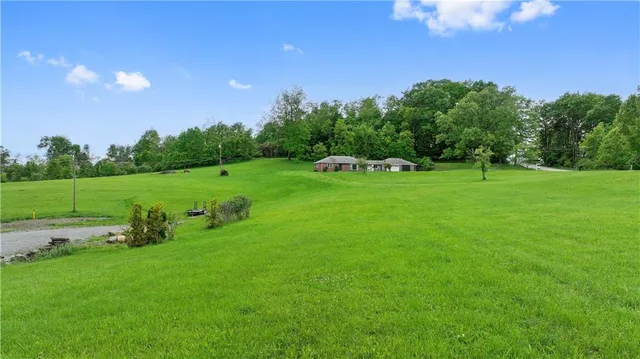 $490,000 | 884 Linden Road, Eighty Four, PA 15330