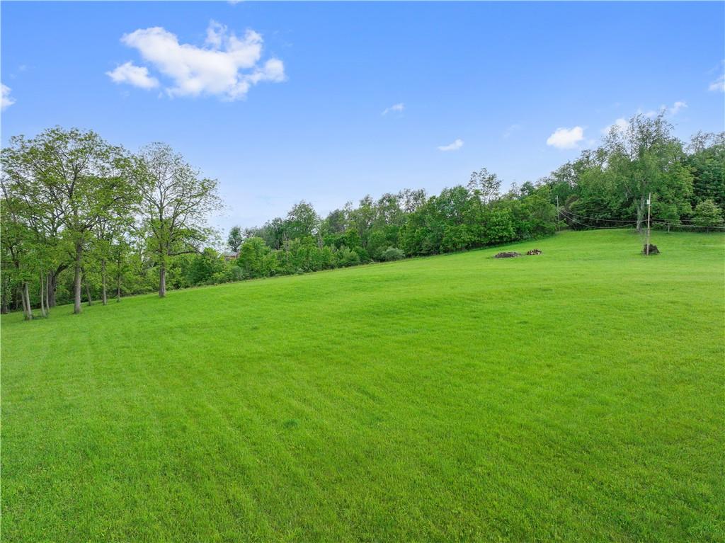 884 Linden Road Eighty Four, PA 15330 - Photo 7 of 47 Whatever you desire could be possible...