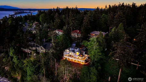 $2,995,000 | 9119 Great Blue Heron Lane, Blaine, WA 98230