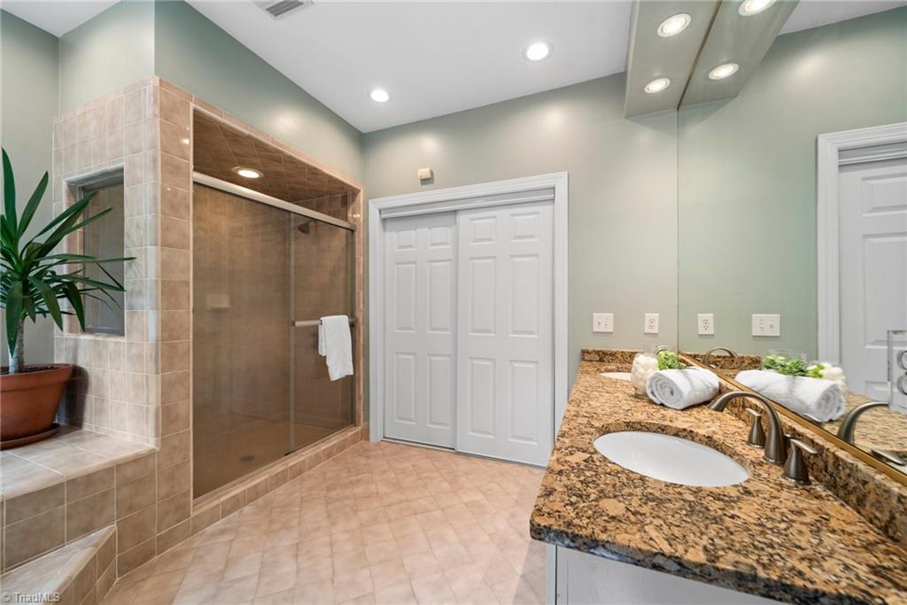 3806 Rockingham Road South Greensboro, NC 27407 - Photo 19 of 47