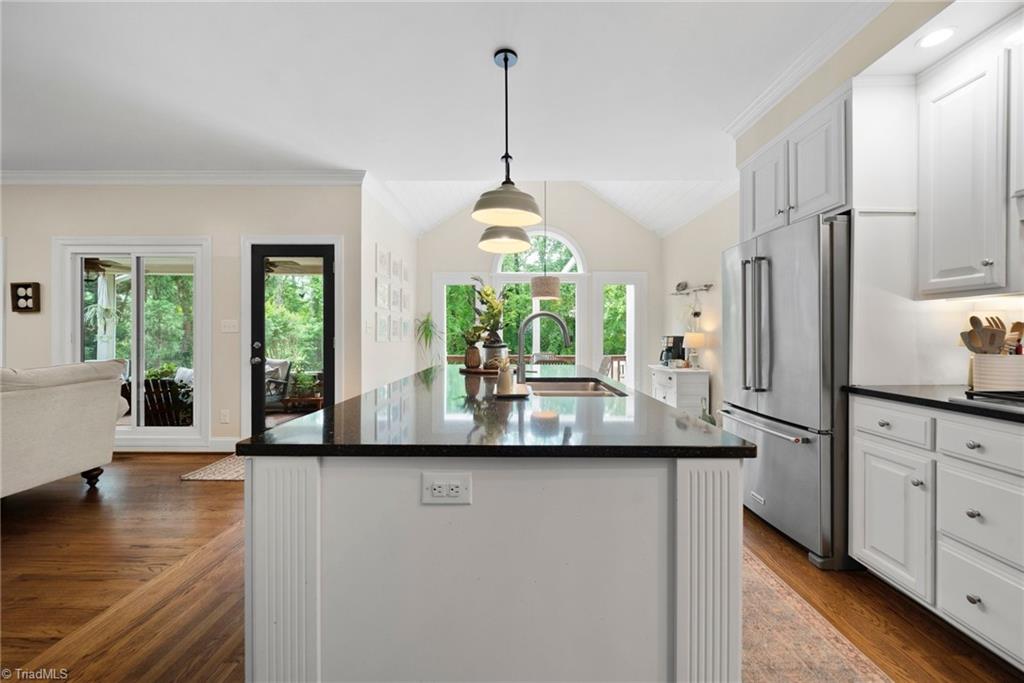 3806 Rockingham Road South Greensboro, NC 27407 - Photo 7 of 47