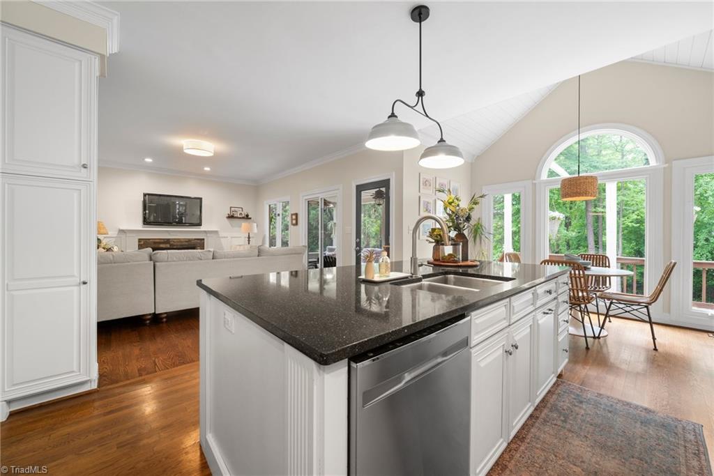 3806 Rockingham Road South Greensboro, NC 27407 - Photo 9 of 47