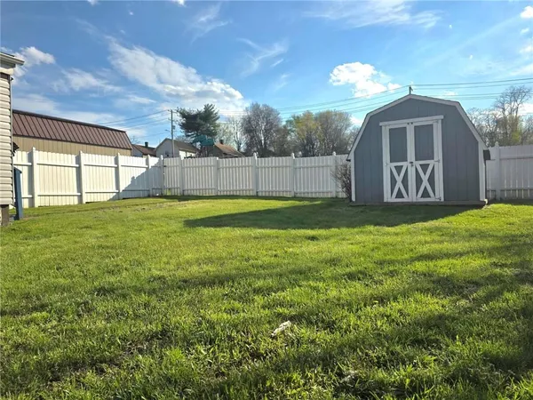 $90,000 | 429 Somers Street, Pricedale, PA 15072