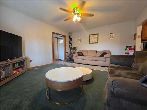 $90,000 | 429 Somers Street, Pricedale, PA 15072