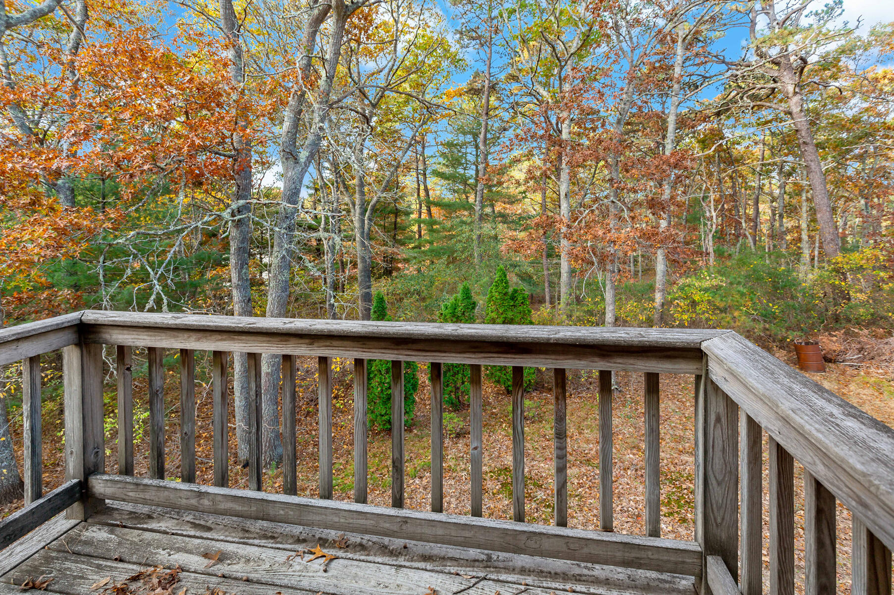 23 Lakeview Drive Mashpee, MA 02649 - Photo 22 of 32 022_23Lakeview_102824