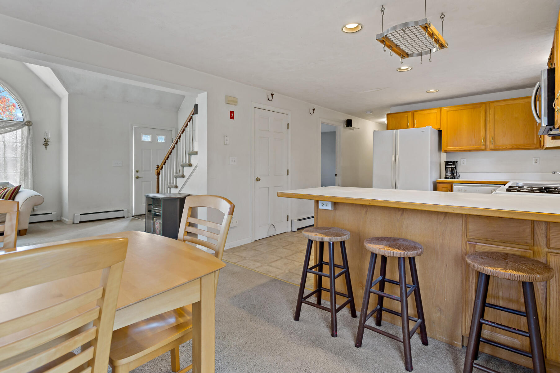 23 Lakeview Drive Mashpee, MA 02649 - Photo 9 of 32 012_23Lakeview_102824