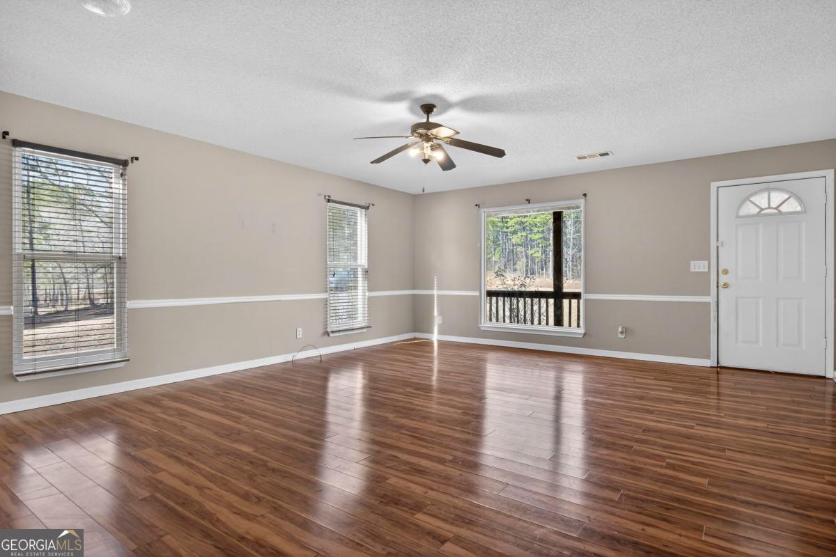 243 Minor Road Northeast Milledgeville, GA 31061 - Photo 7 of 25