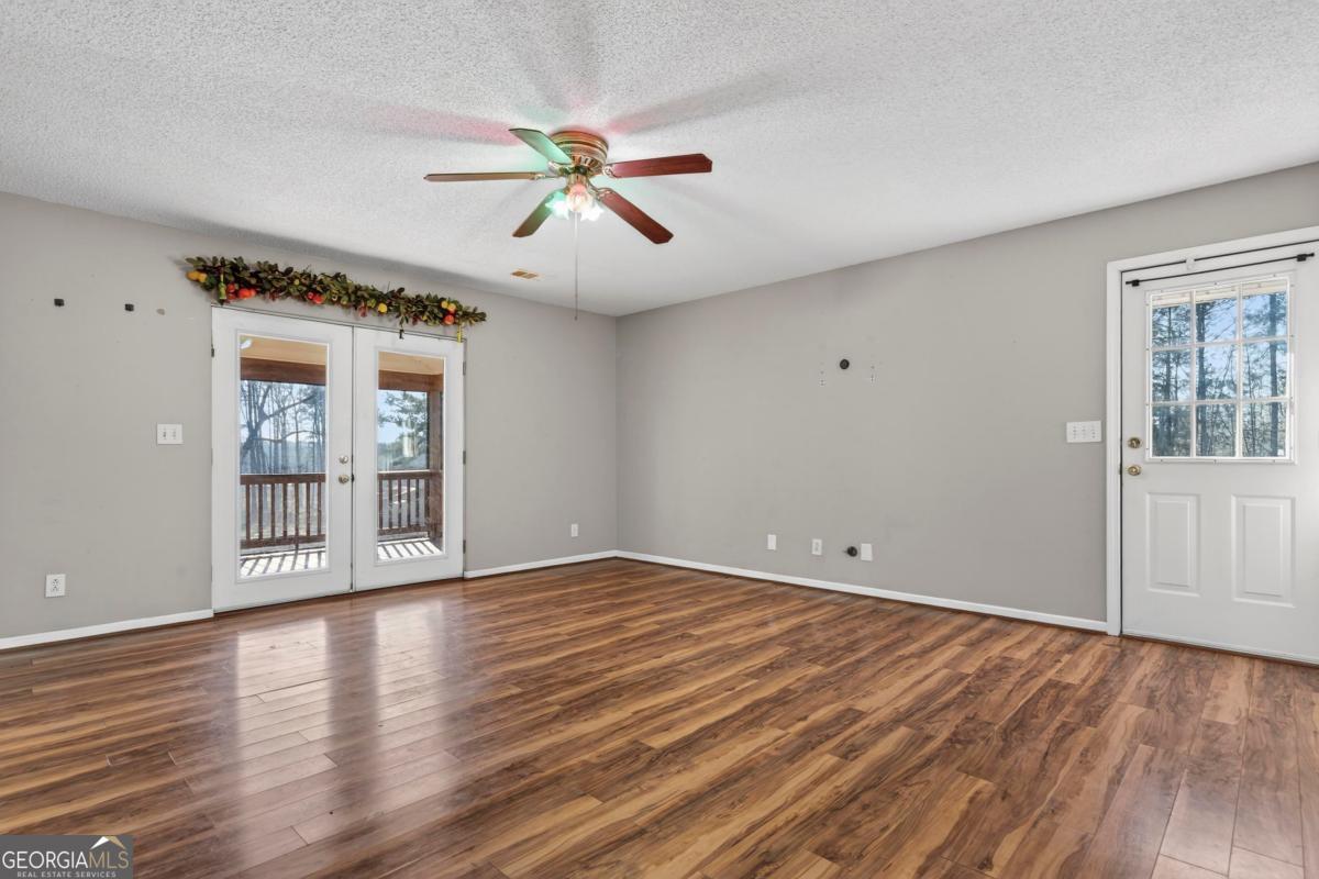 243 Minor Road Northeast Milledgeville, GA 31061 - Photo 8 of 25