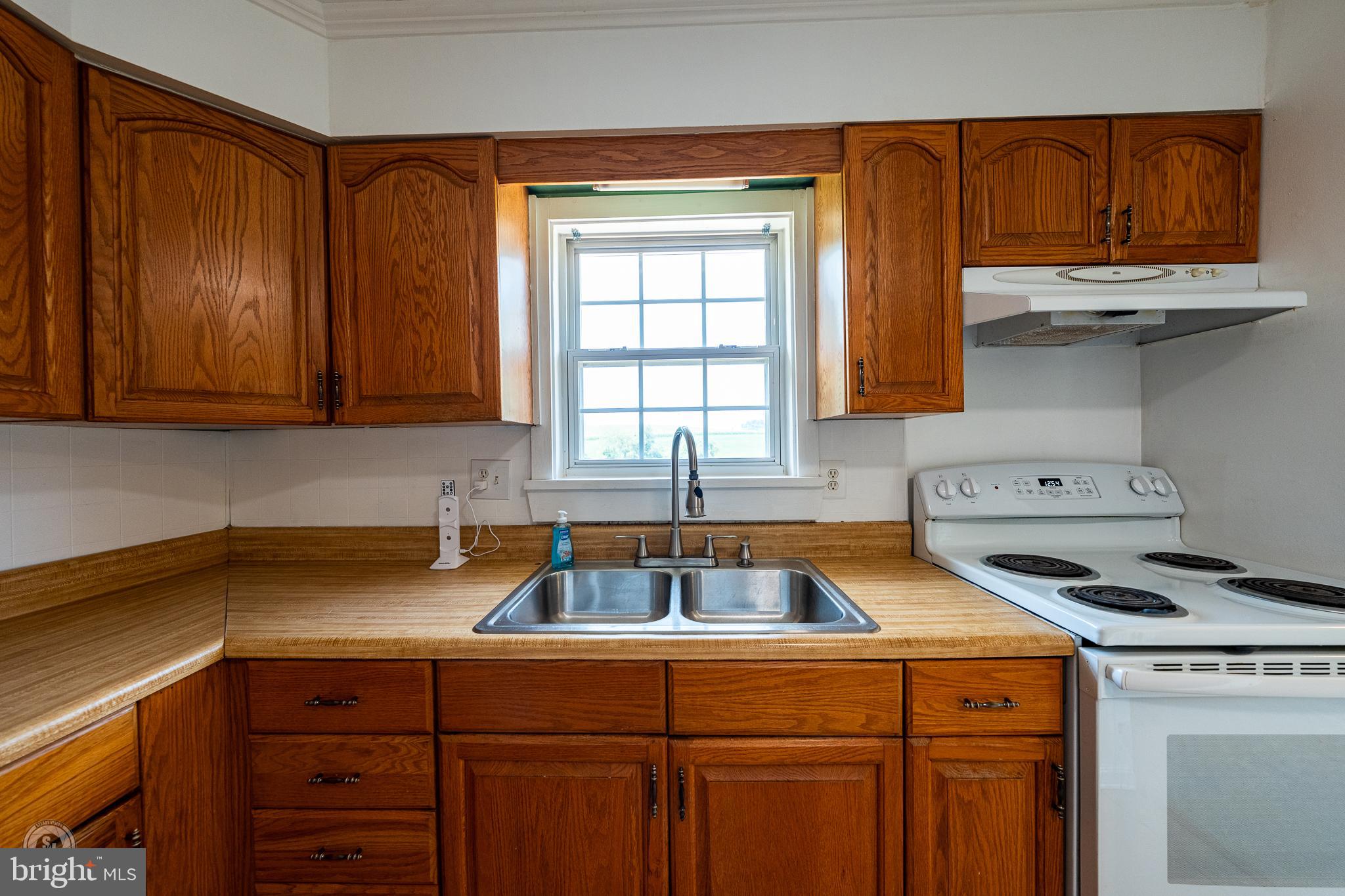 518 North Gorsuch Road Westminster, MD 21157 - Photo 10 of 36 Gallery Image 10