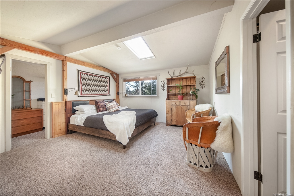 14956 Fruitvale Road Valley Center, CA 92082 - Photo 10 of 25 Spacious third Bedroom.