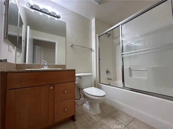 $479,000 | 7551 Jordan Canoga Park, Unit 304, Canoga Park, CA 91303