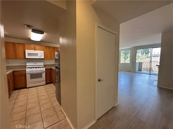 $479,000 | 7551 Jordan Canoga Park, Unit 304, Canoga Park, CA 91303