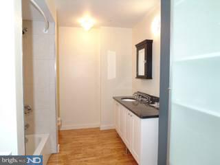 2024 R Upland Way, Unit 102 Philadelphia, PA 19131 - Photo 5 of 6