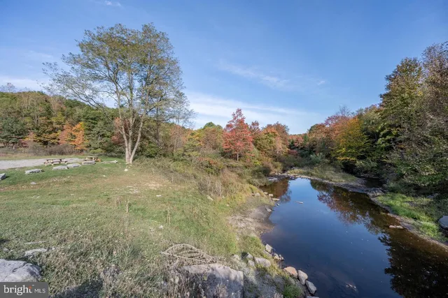 $5,000 | 34-35 Fox Tail Road, Oakland, MD 21550