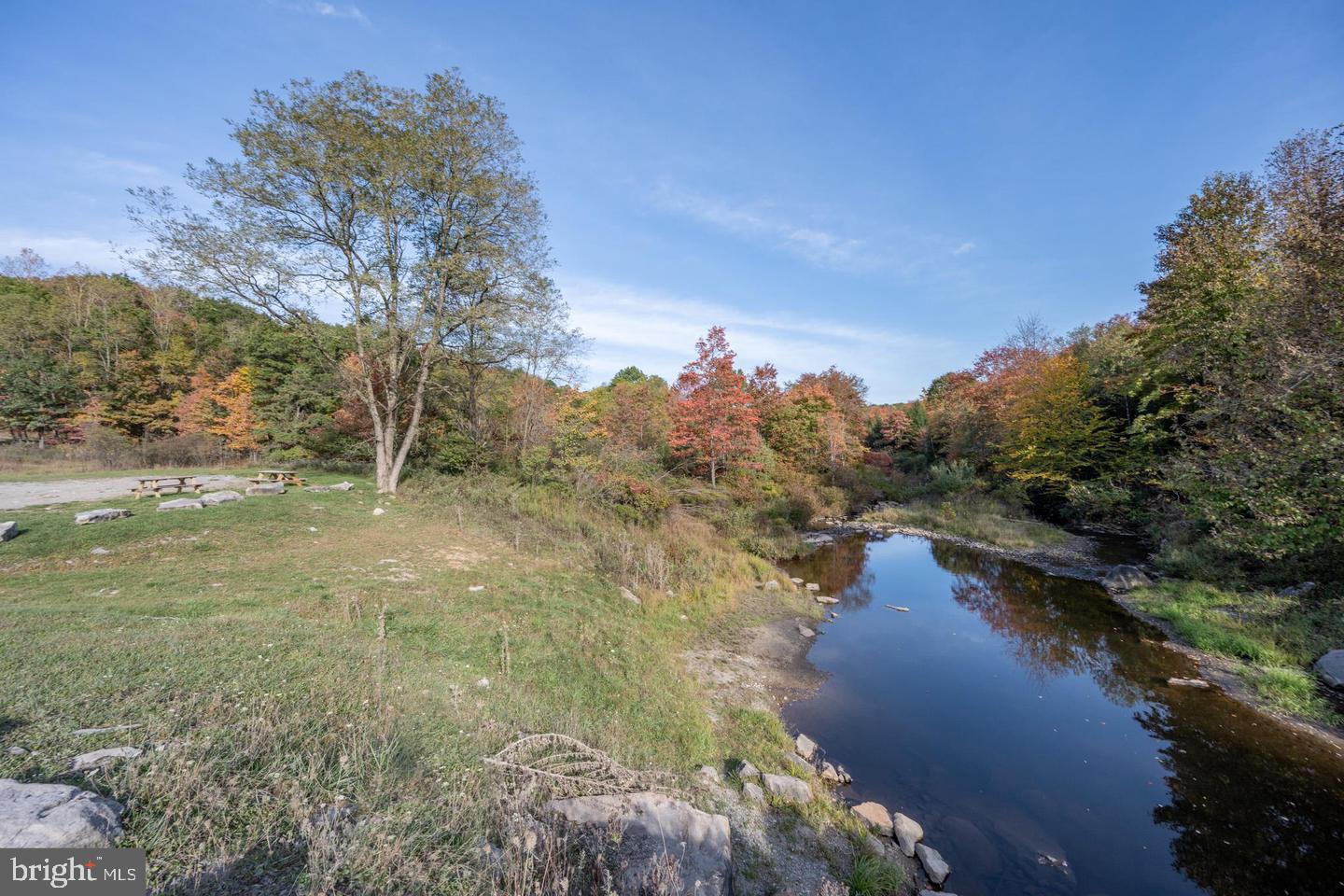 34-35 Fox Tail Road Oakland, MD 21550 - Photo 5 of 11