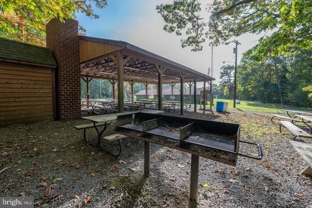 $5,000 | 34-35 Fox Tail Road, Oakland, MD 21550