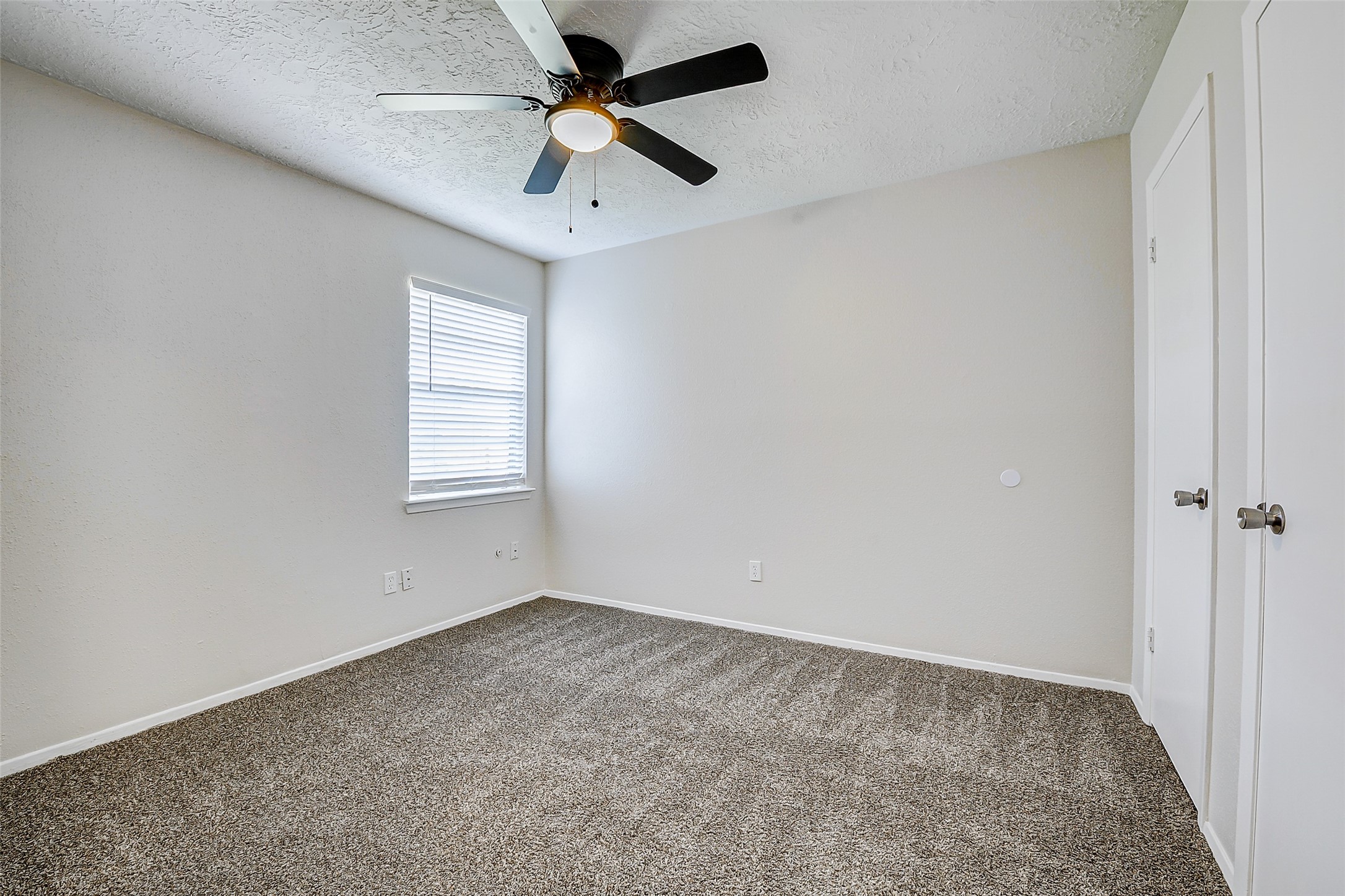 9842 Shell Rock Road La Porte, TX 77571 - Photo 13 of 27