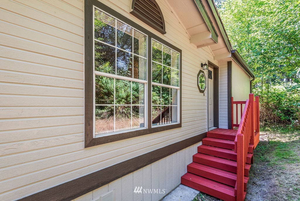 815 Si Town Road Castle Rock, WA 98611 - Photo 2 of 23 Gallery Image 2