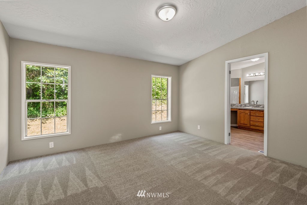 815 Si Town Road Castle Rock, WA 98611 - Photo 11 of 23 Gallery Image 11