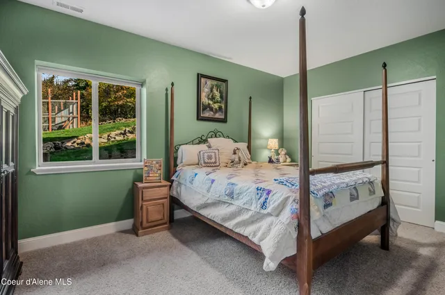 $1,214,000 | 833 Drummond Peak Road, Pinehurst, ID 83850